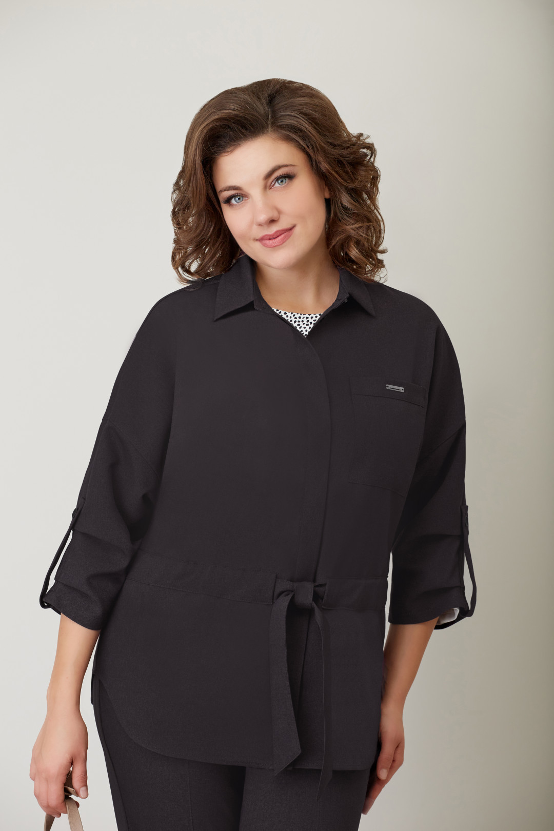Костюм VOLNA 1251 темно-баклажановый, блуза- черно-белый